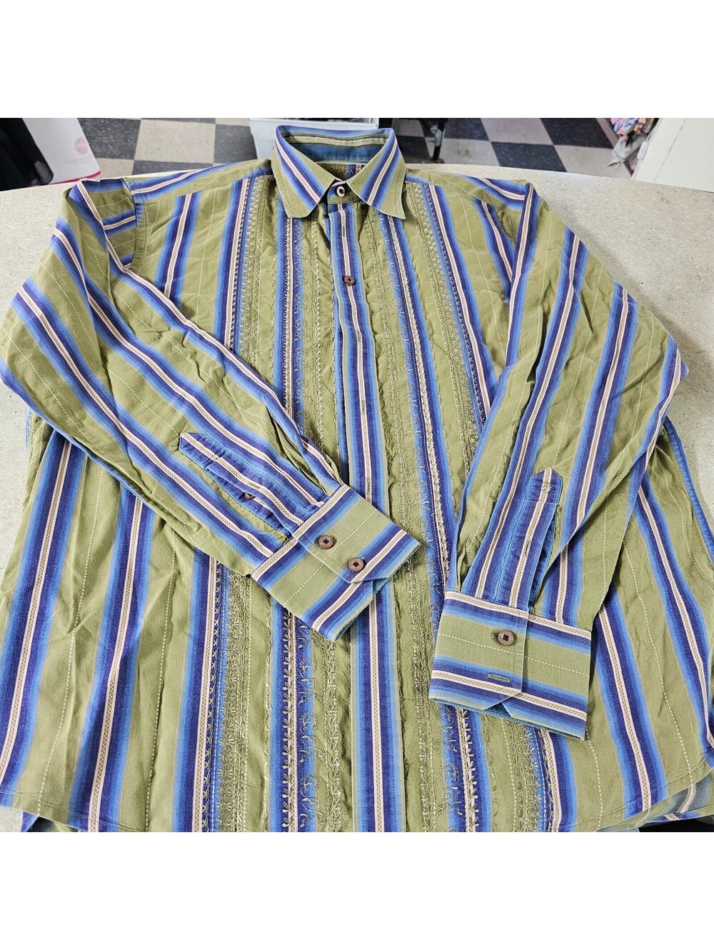 Robert Graham Striped Embroidered Button-Up Shirt sz L